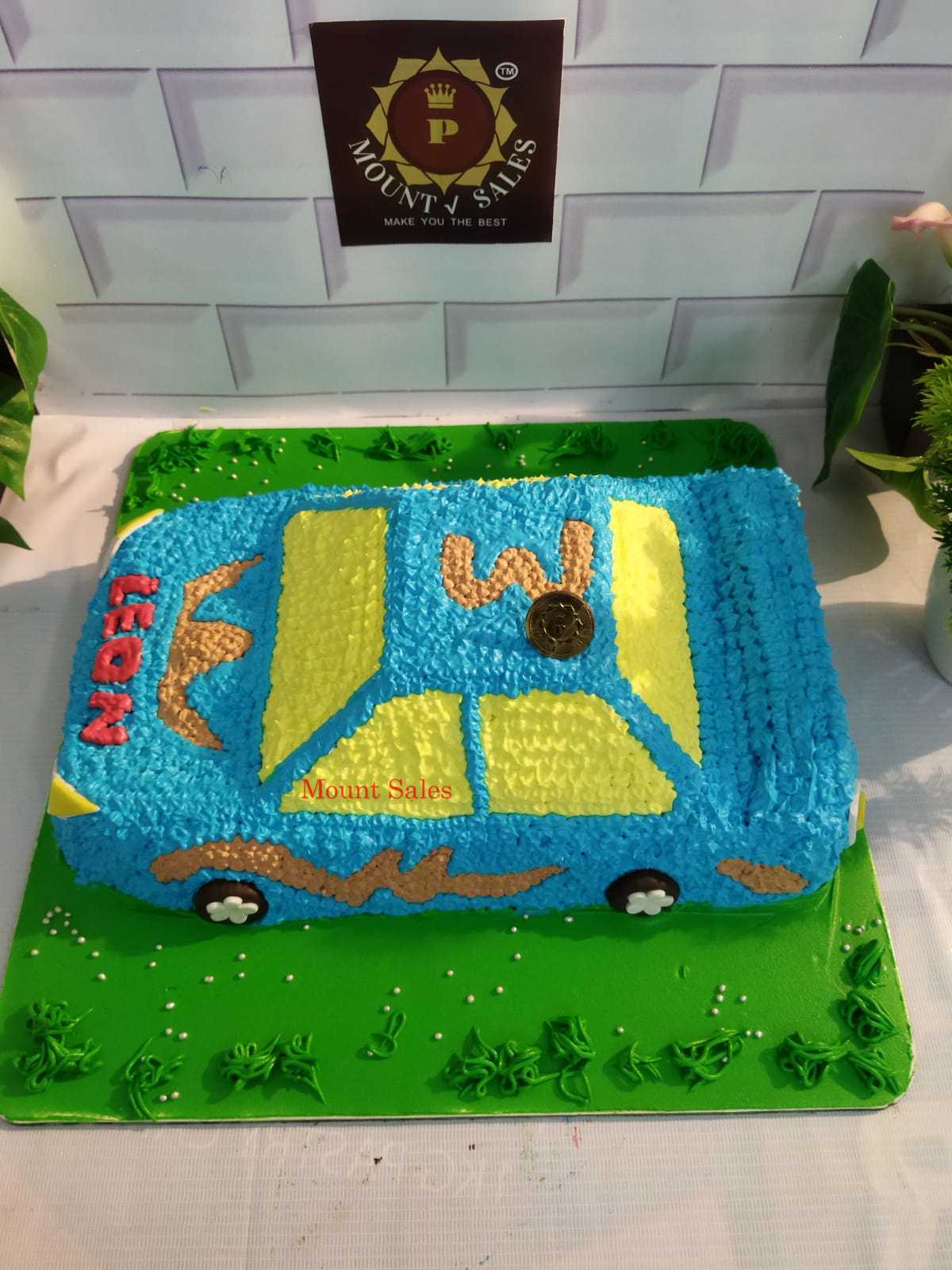 Premium RED N White Velvet Cake